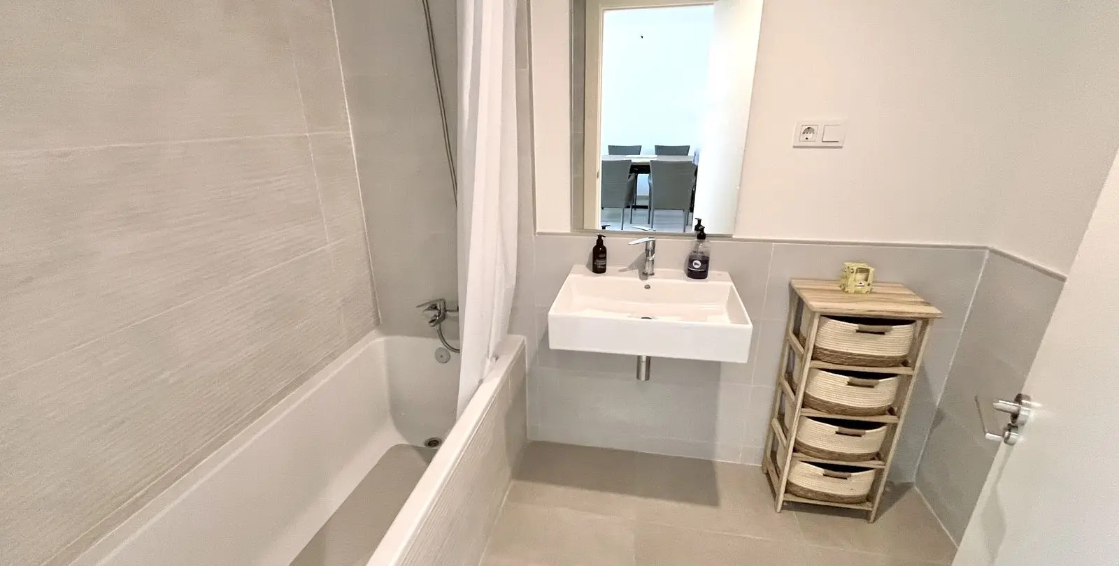 Sale of middle floor apartment in La Cala de Mijas 15