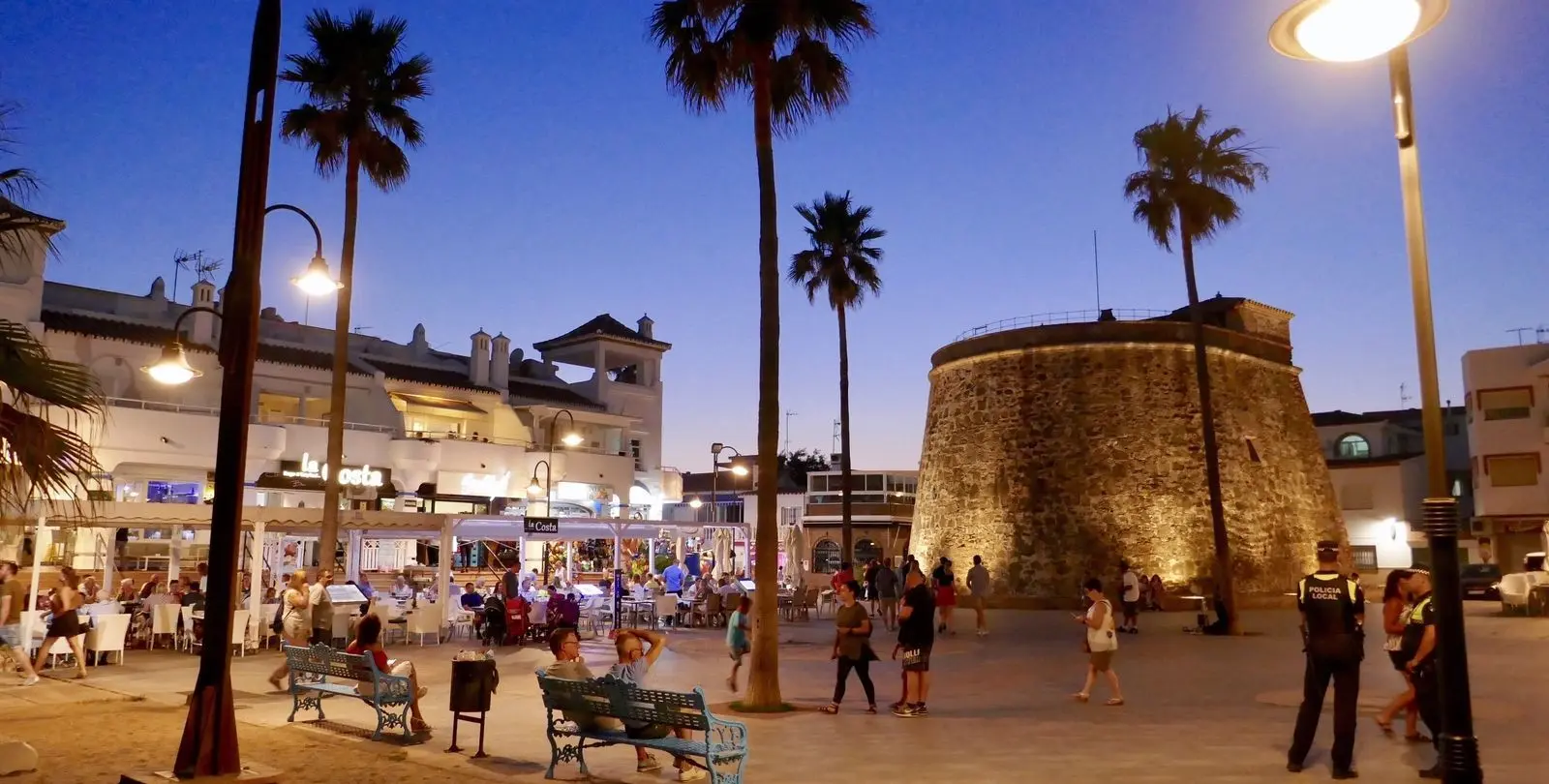 Sale of middle floor apartment in La Cala de Mijas 24
