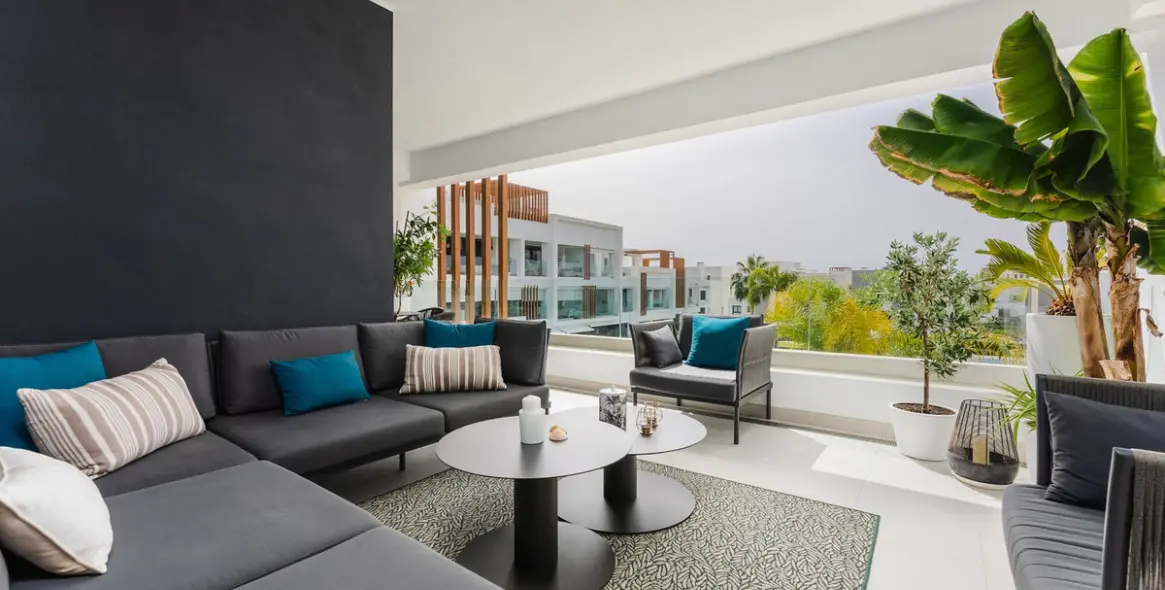 Sale of middle floor apartment in Estepona 7