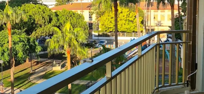 Sale of middle floor apartment in Fuengirola 3