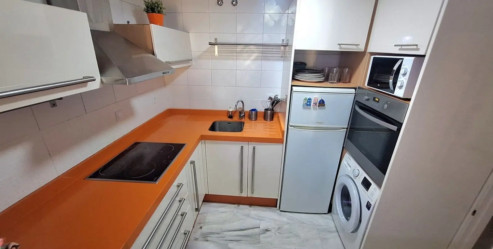 Sale of middle floor apartment in Fuengirola 5