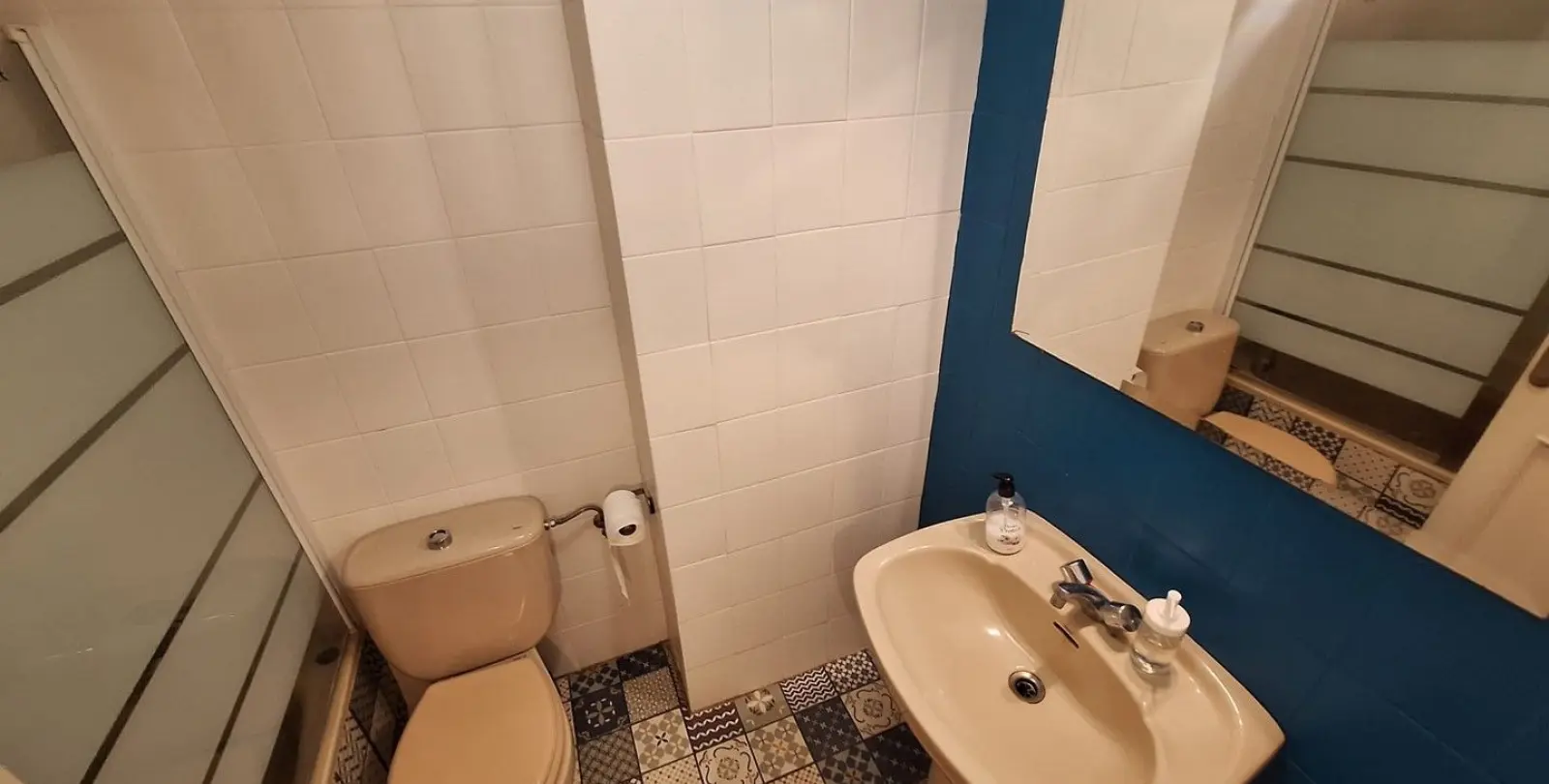 Sale of middle floor apartment in Fuengirola 10