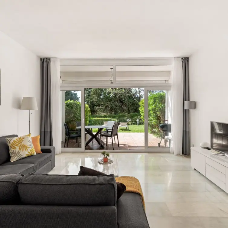Sale of townhouse in Aloha