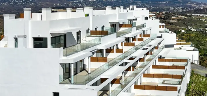 Sale of middle floor apartment in Calanova Golf 1