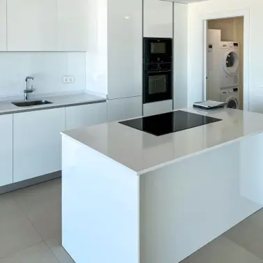 Sale of middle floor apartment in Calanova Golf