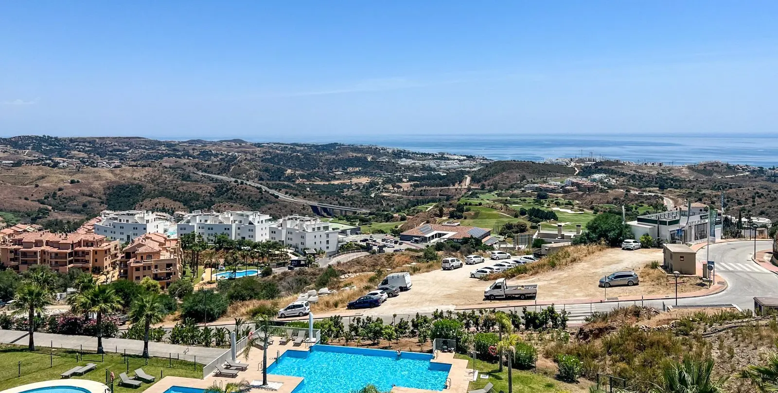 Продажа апартаментов на среднем этаже в Calanova Golf 2