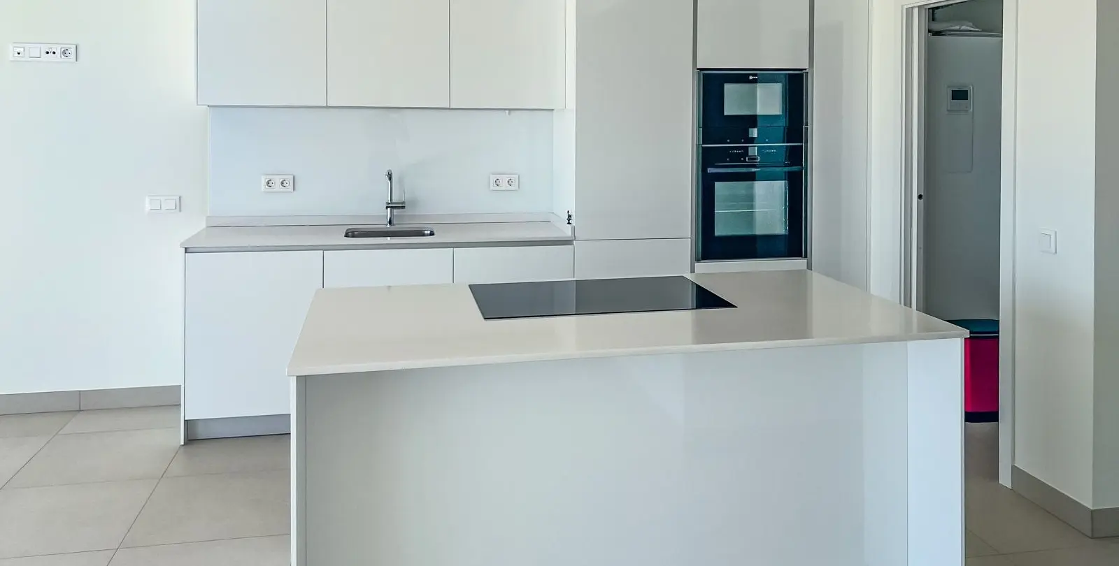 Продажа апартаментов на среднем этаже в Calanova Golf 9