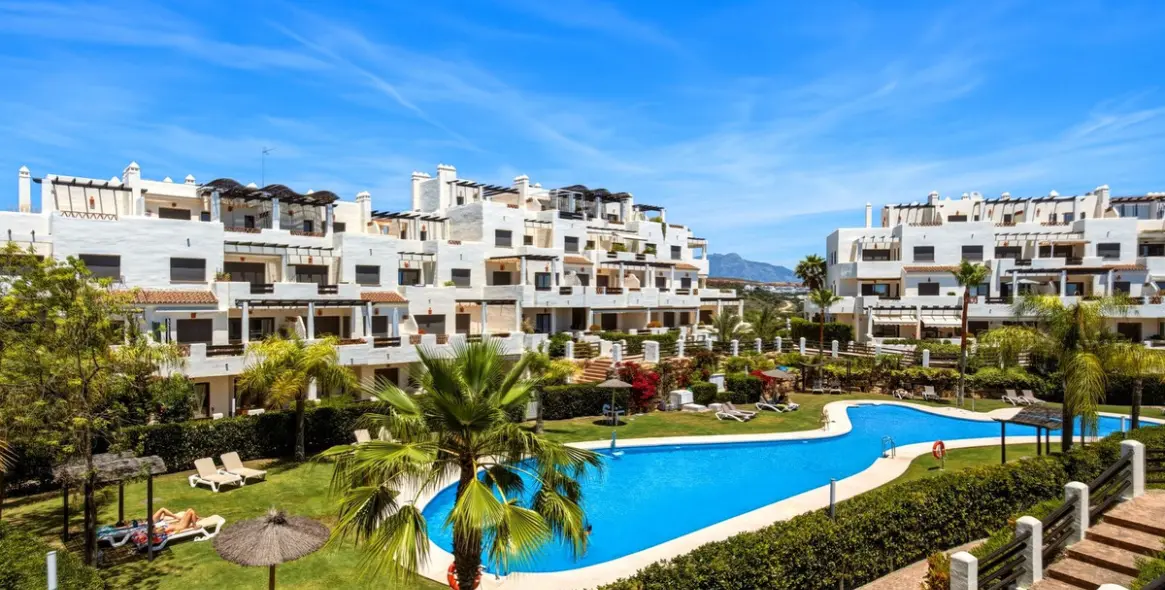 Sale of townhouse in Estepona 3