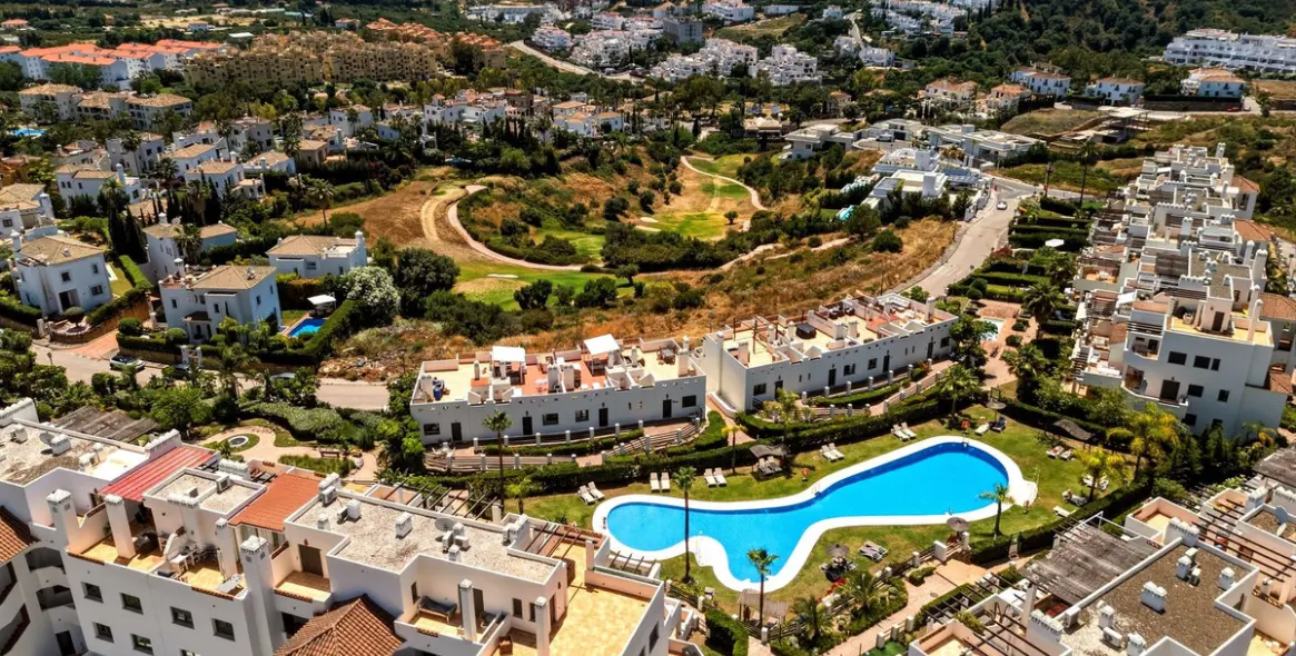 Sale of townhouse in Estepona 23
