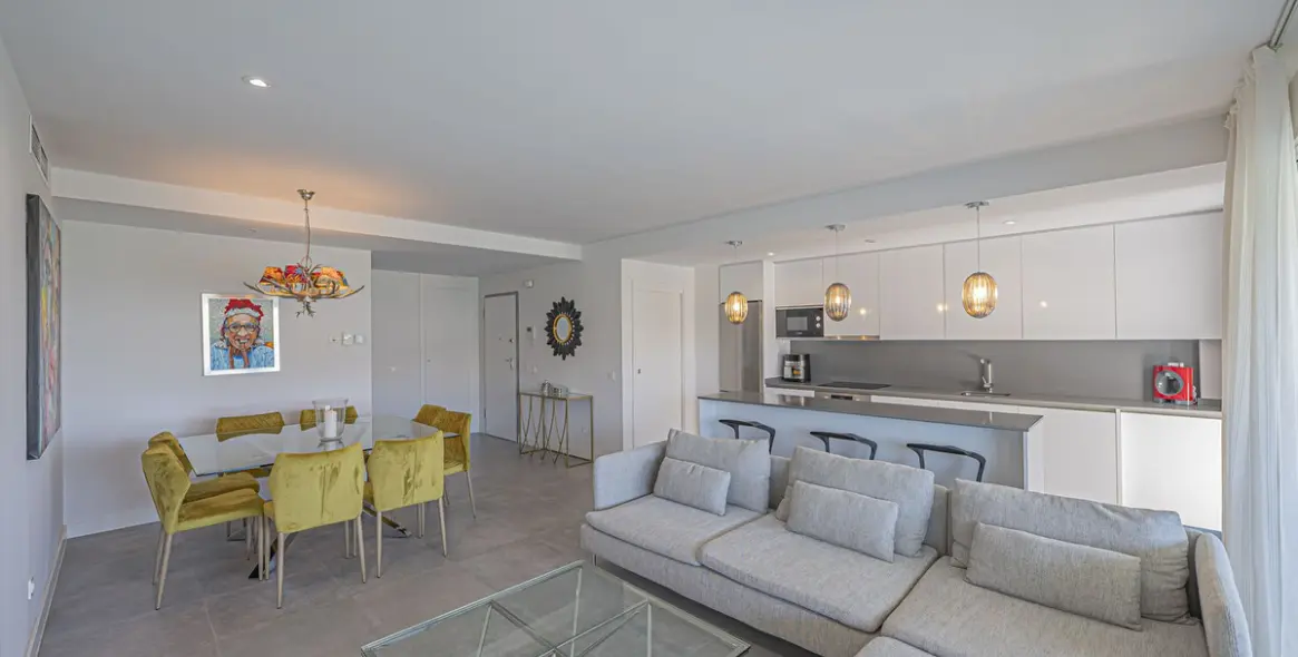 Sale of middle floor apartment in La Cala de Mijas 3