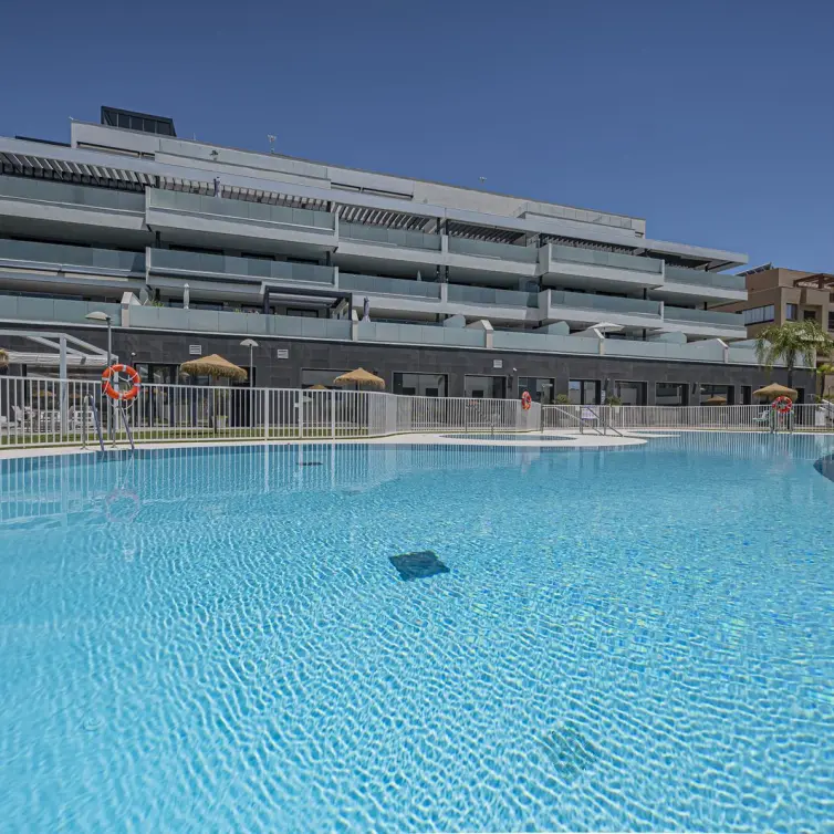 Продажа апартаментов на среднем этаже в La Cala de Mijas