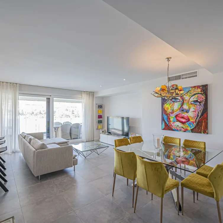 Продажа апартаментов на среднем этаже в La Cala de Mijas
