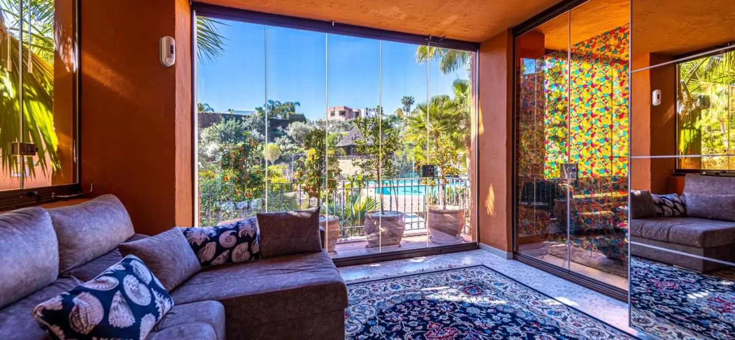 Sale of middle floor apartment in Nueva Andalucía 1