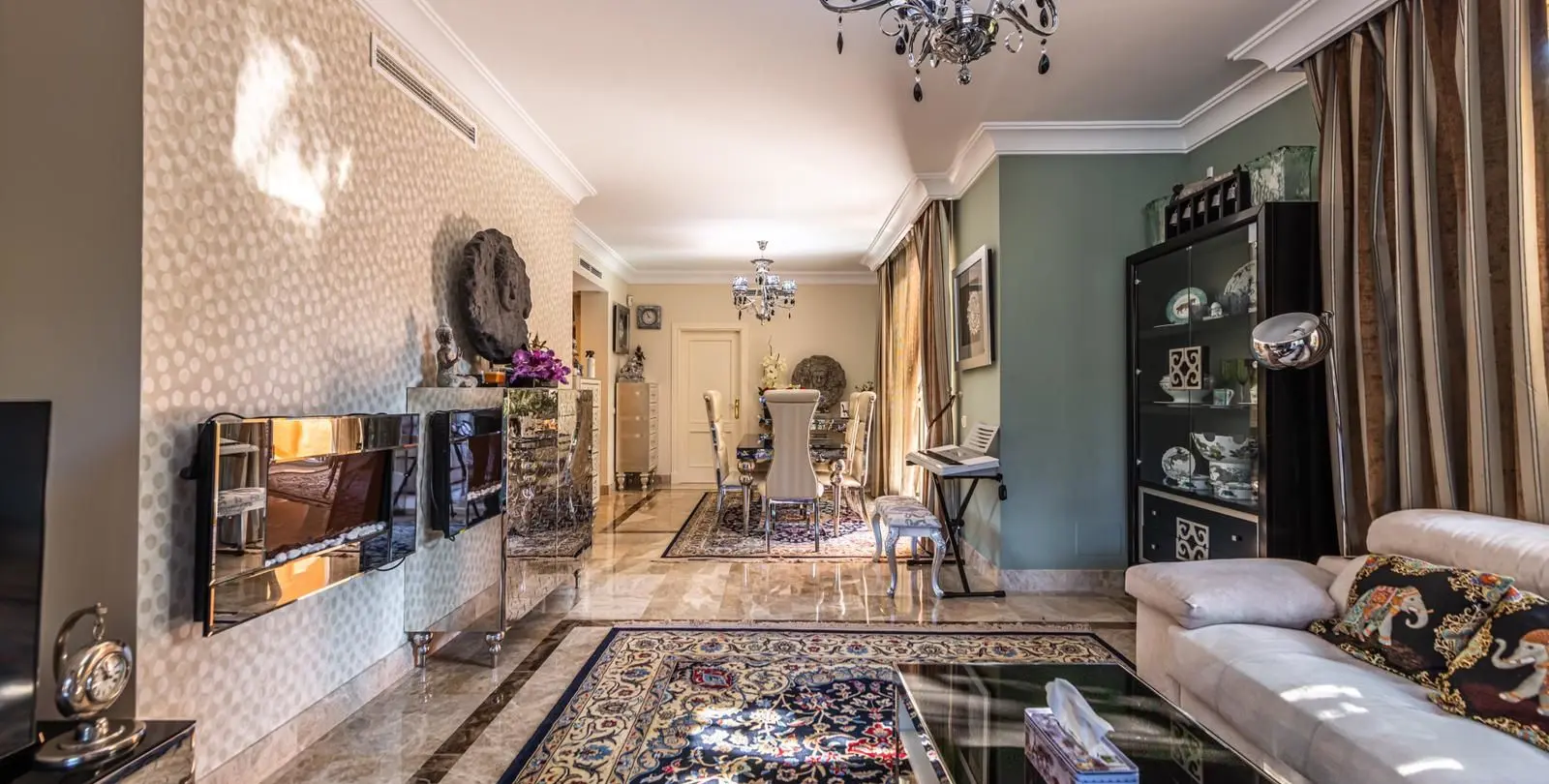 Sale of middle floor apartment in Nueva Andalucía 4