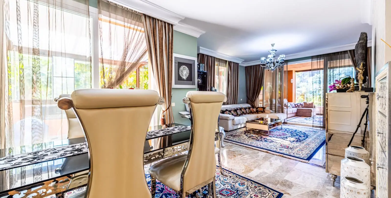 Sale of middle floor apartment in Nueva Andalucía 8