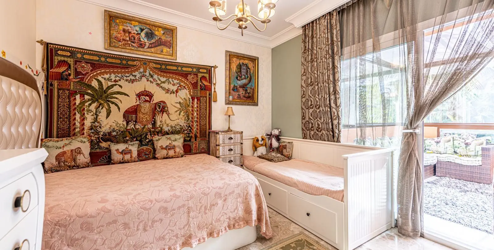 Sale of middle floor apartment in Nueva Andalucía 12