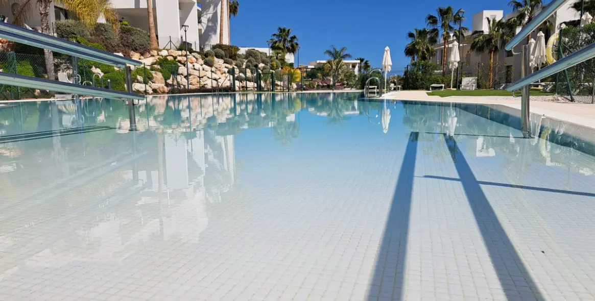 Venta de apartamento en planta baja en Atalaya 4