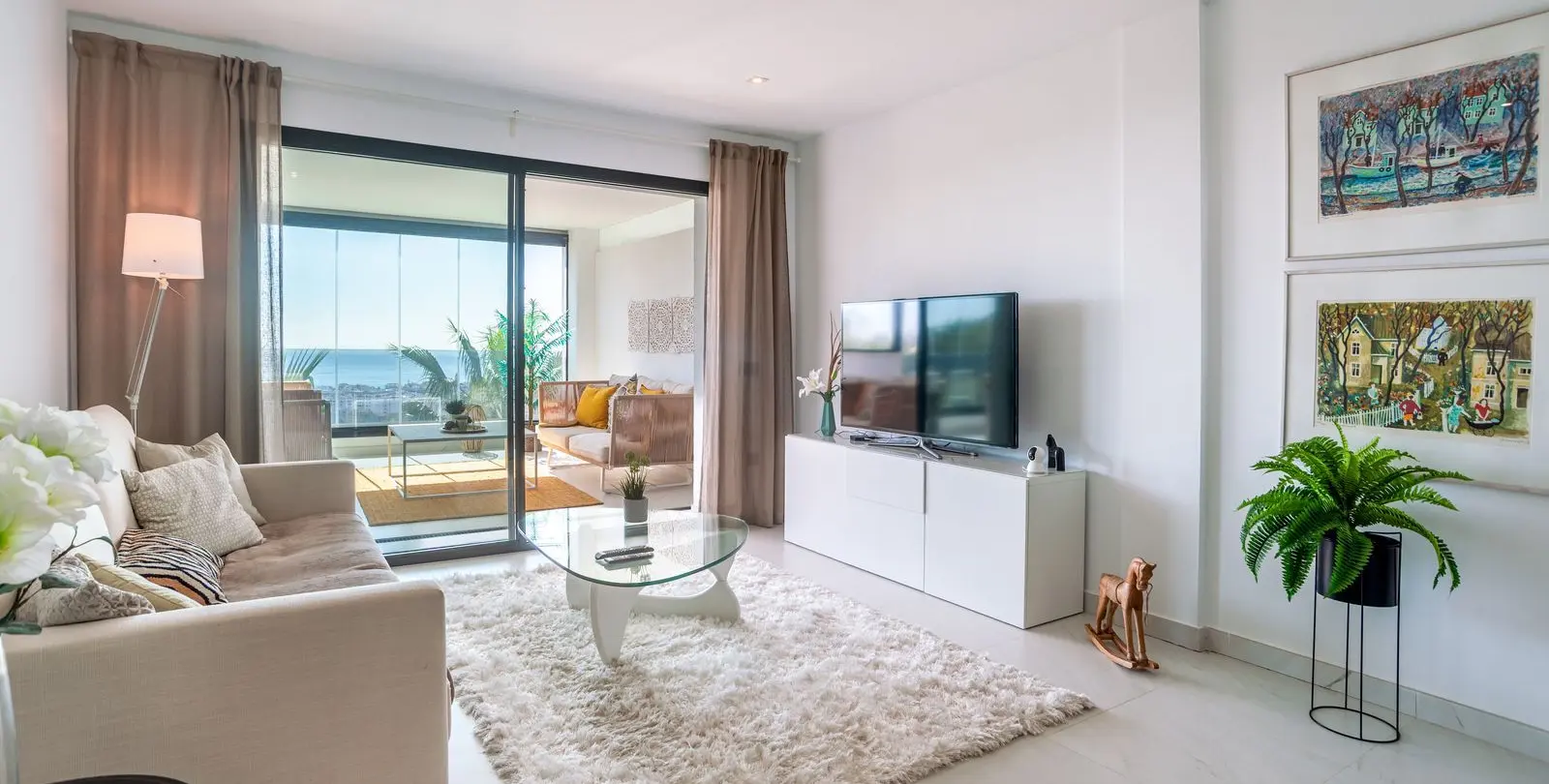Sale of middle floor apartment in Estepona 7