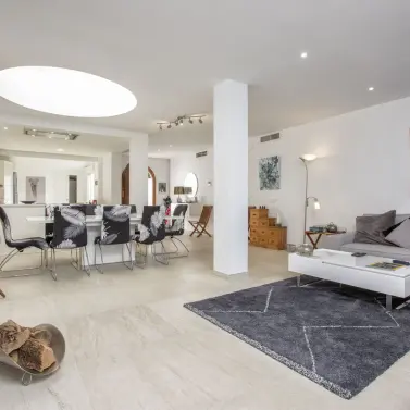 Venta de casa pareada en Nueva Andalucía
