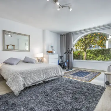 Venta de casa pareada en Nueva Andalucía
