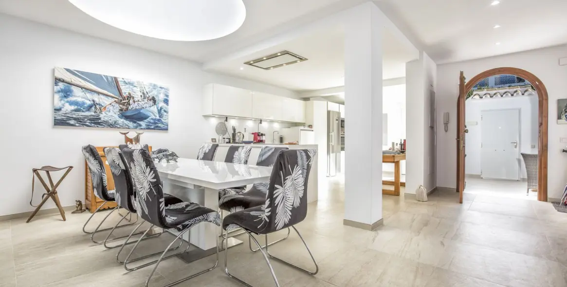Venta de casa pareada en Nueva Andalucía 8