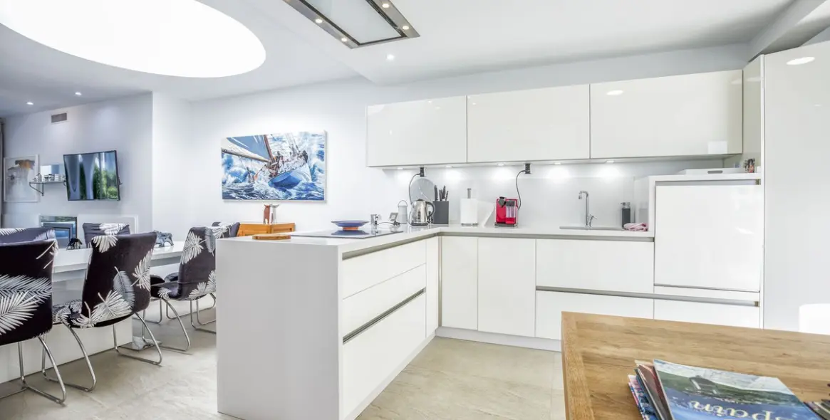 Venta de casa pareada en Nueva Andalucía 11