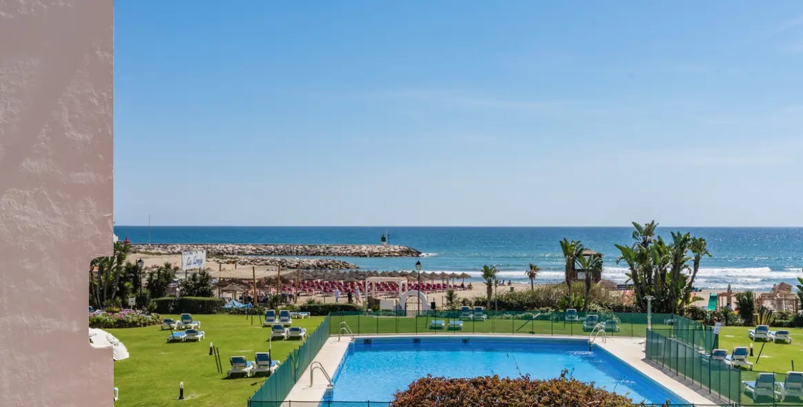 Venta de ático en Puerto de Cabopino 2