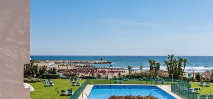 Venta de ático en Puerto de Cabopino 1
