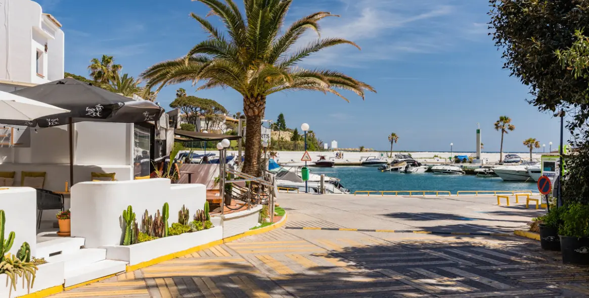 Venta de ático en Puerto de Cabopino 10