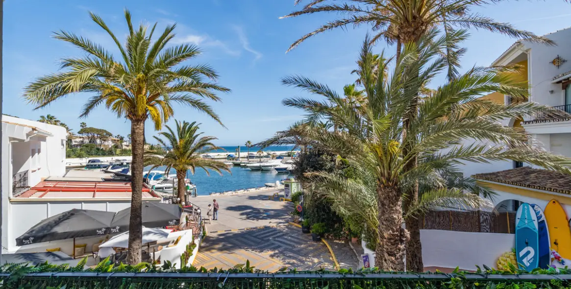 Venta de ático en Puerto de Cabopino 21