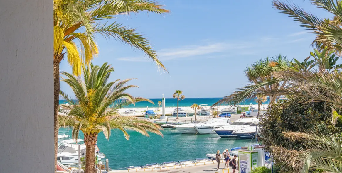 Venta de ático en Puerto de Cabopino 28