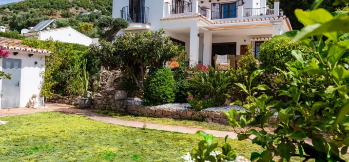 Sale of detached villa in Mijas 2