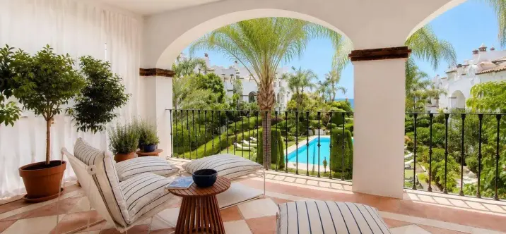 Venta de apartamento en planta baja en Nagüeles 3