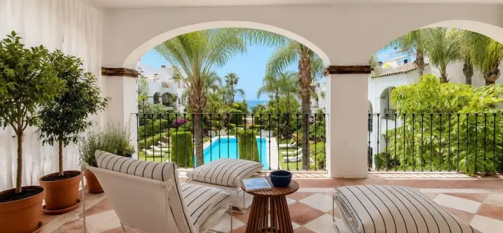 Venta de apartamento en planta baja en Nagüeles 4