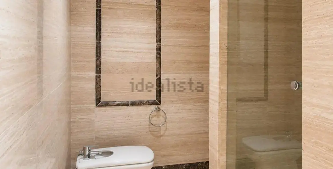Venta de apartamento en planta baja en Nagüeles 23