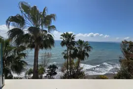 Image 6 thumb