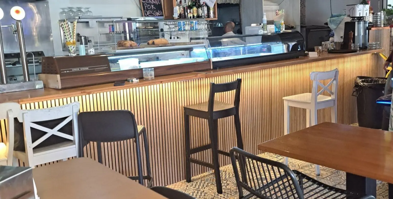 Sale of restaurant in Marbella 2