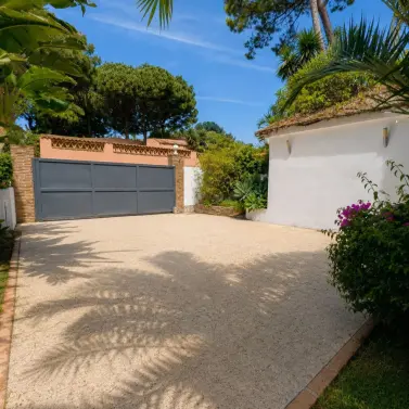 Venta de villa independiente en El Rosario