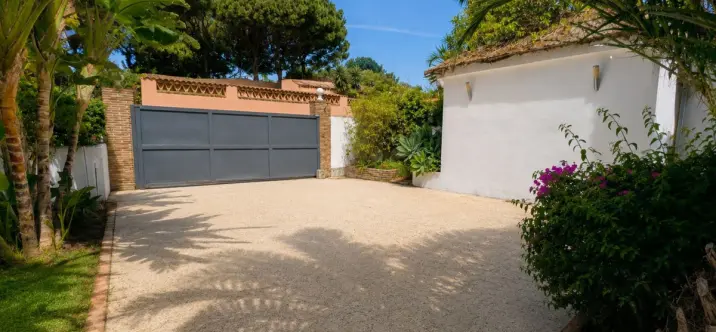 Venta de villa independiente en El Rosario 3