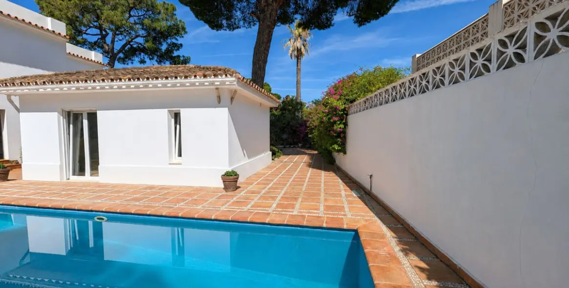 Venta de villa independiente en El Rosario 10