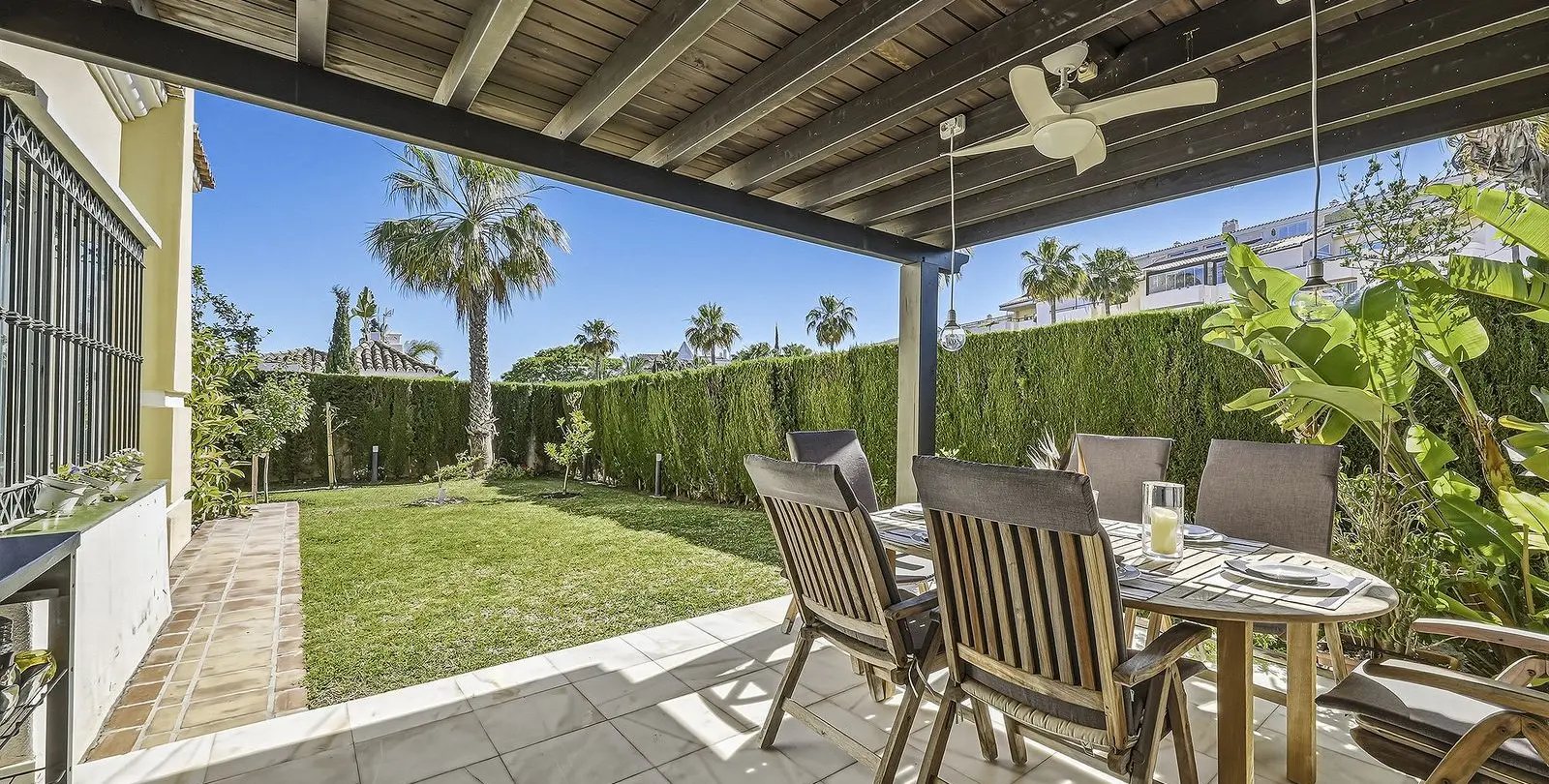 Sale of detached villa in Bahía de Marbella 7