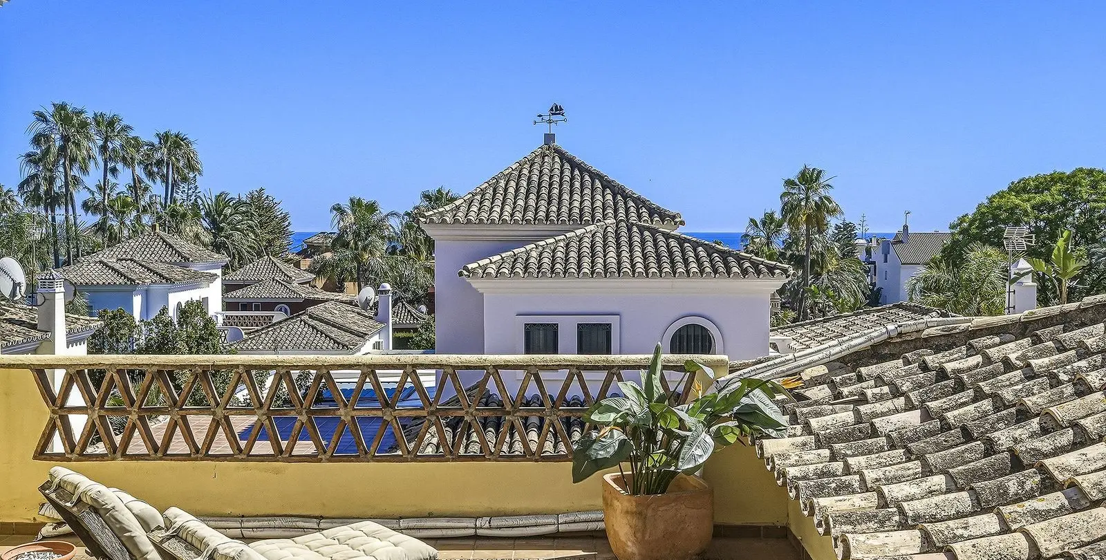 Sale of detached villa in Bahía de Marbella 20