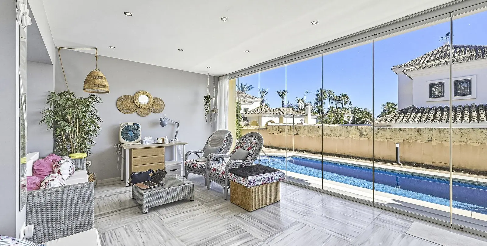 Sale of detached villa in Bahía de Marbella 21