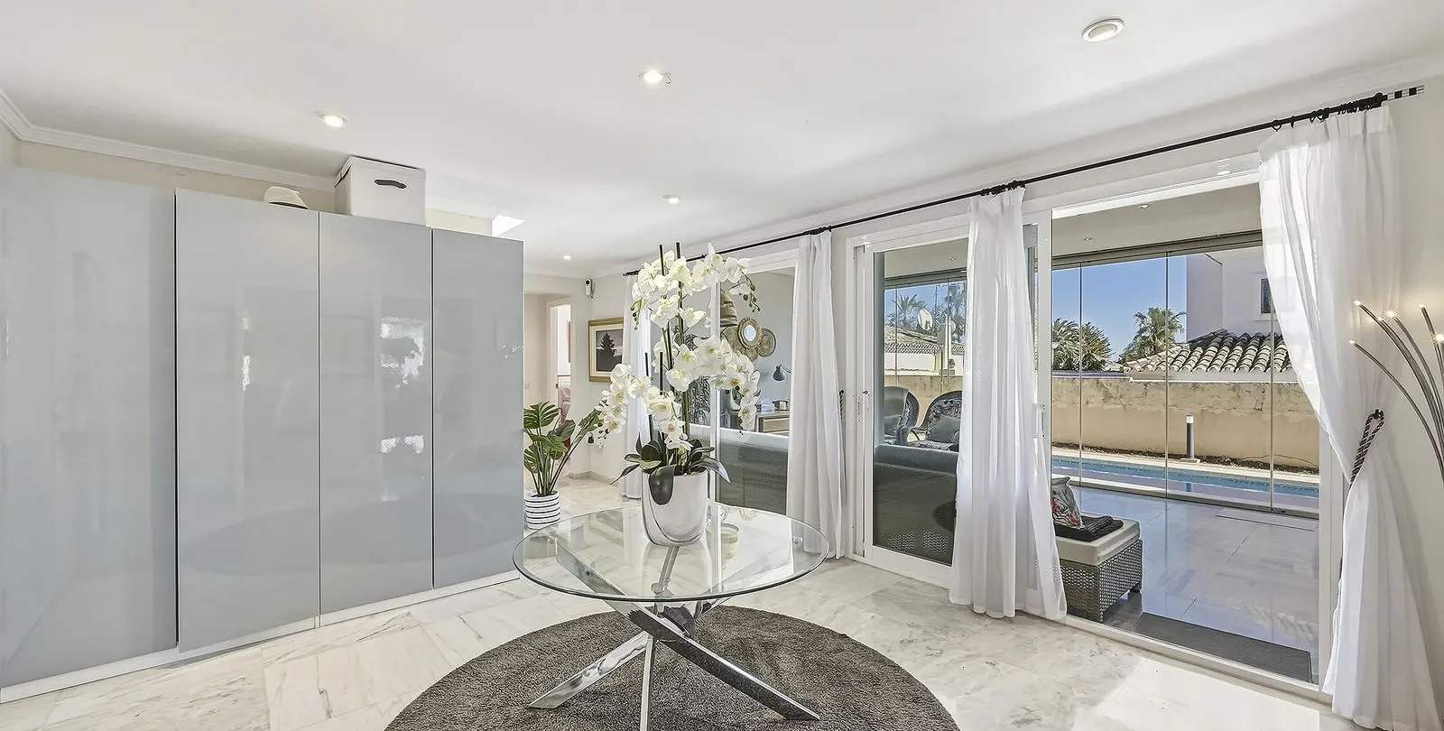 Sale of detached villa in Bahía de Marbella 22