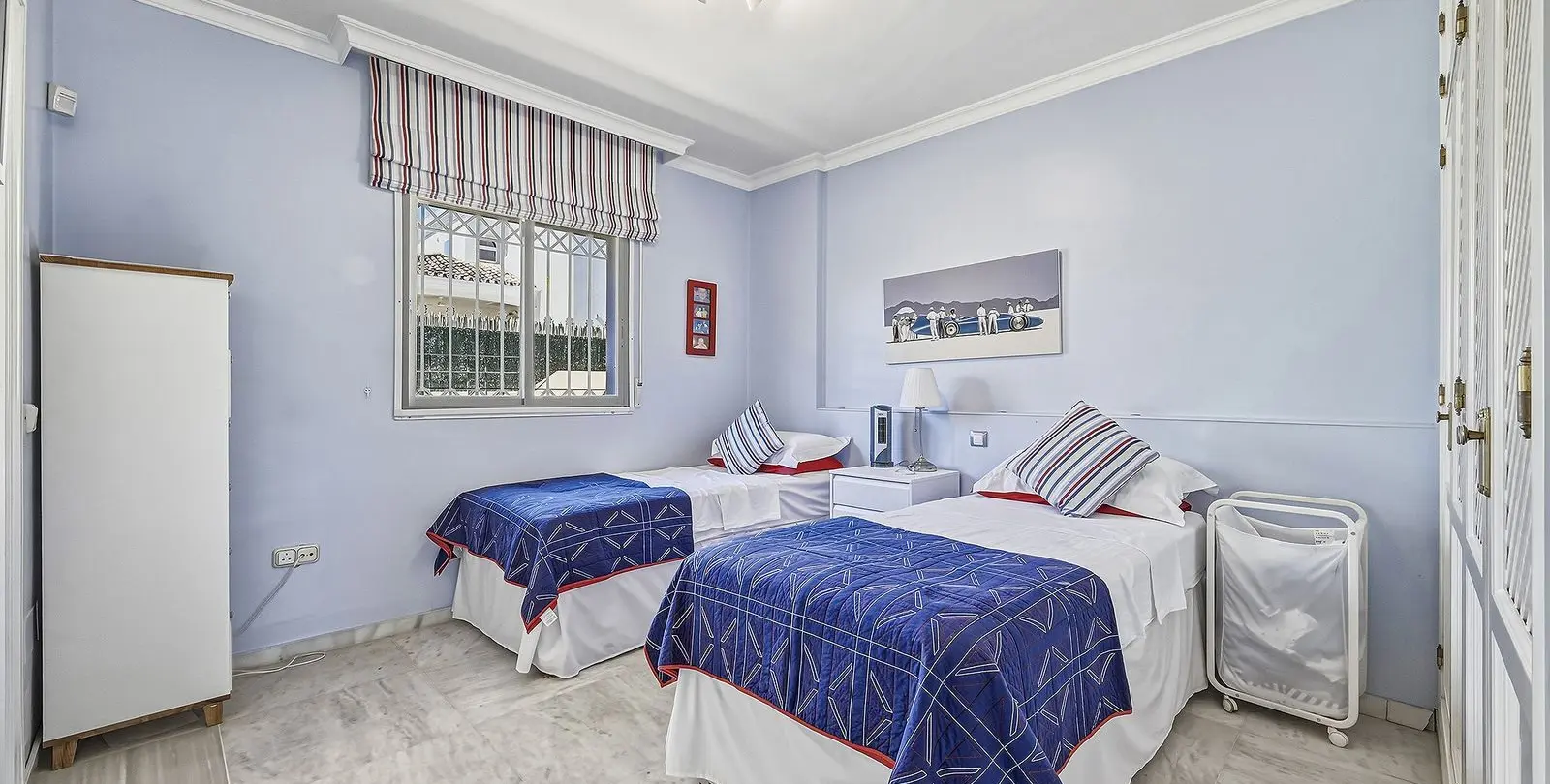 Sale of detached villa in Bahía de Marbella 29