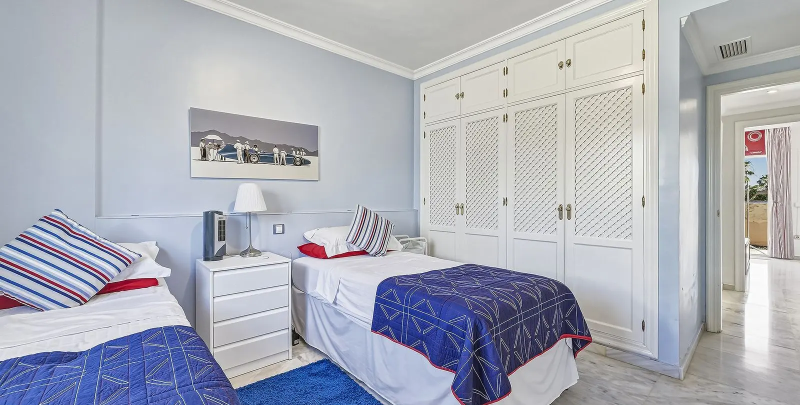 Sale of detached villa in Bahía de Marbella 30