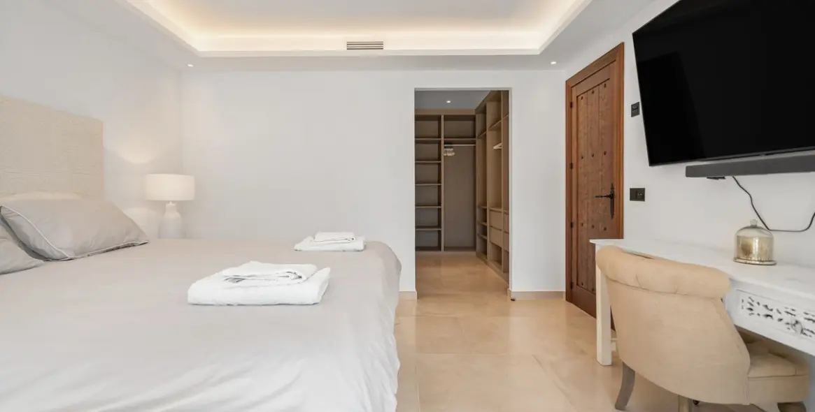 Venta de villa independiente en Marbesa 10