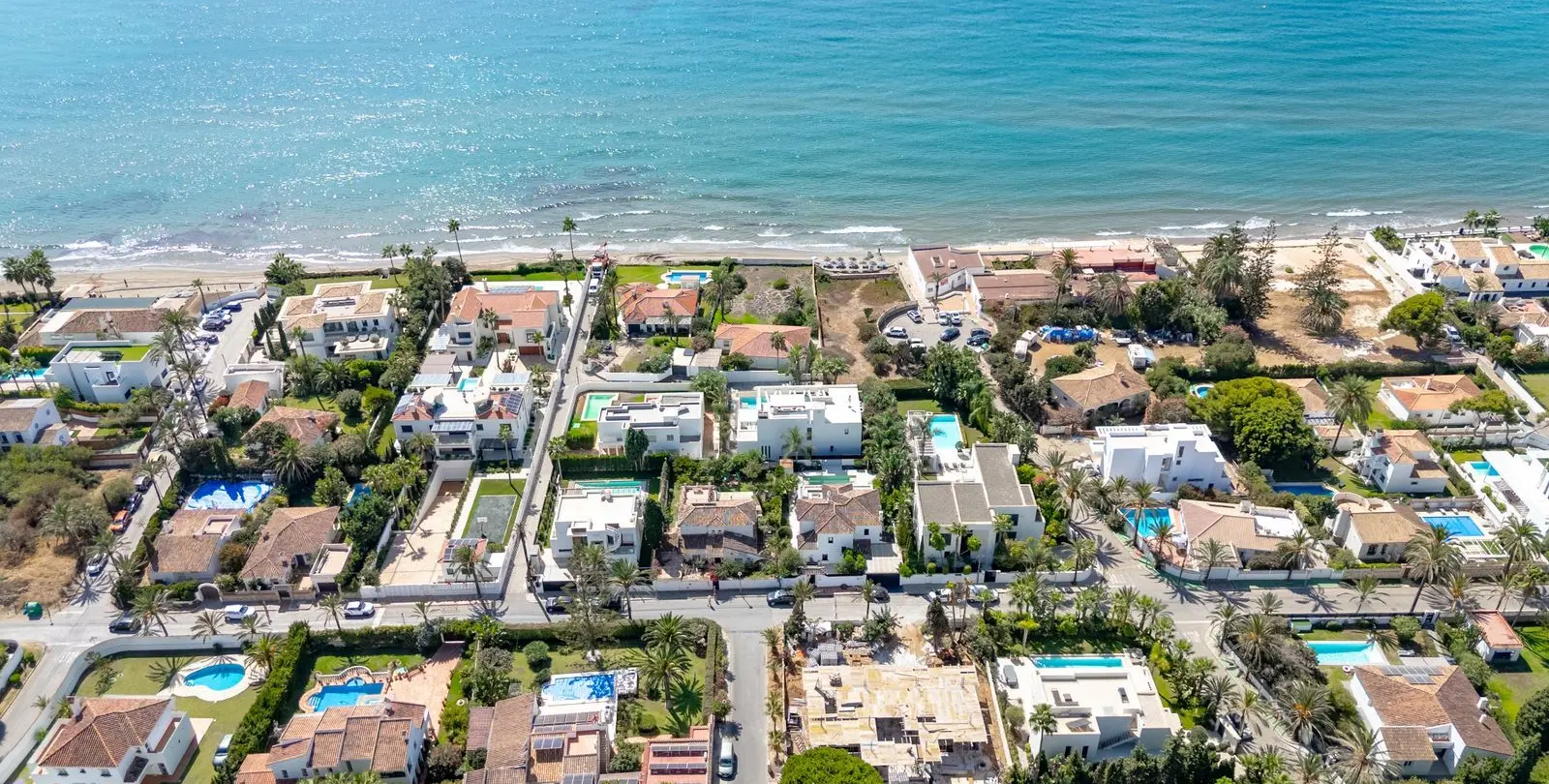 Продажа  отдельно стоящей виллы в Marbesa 44