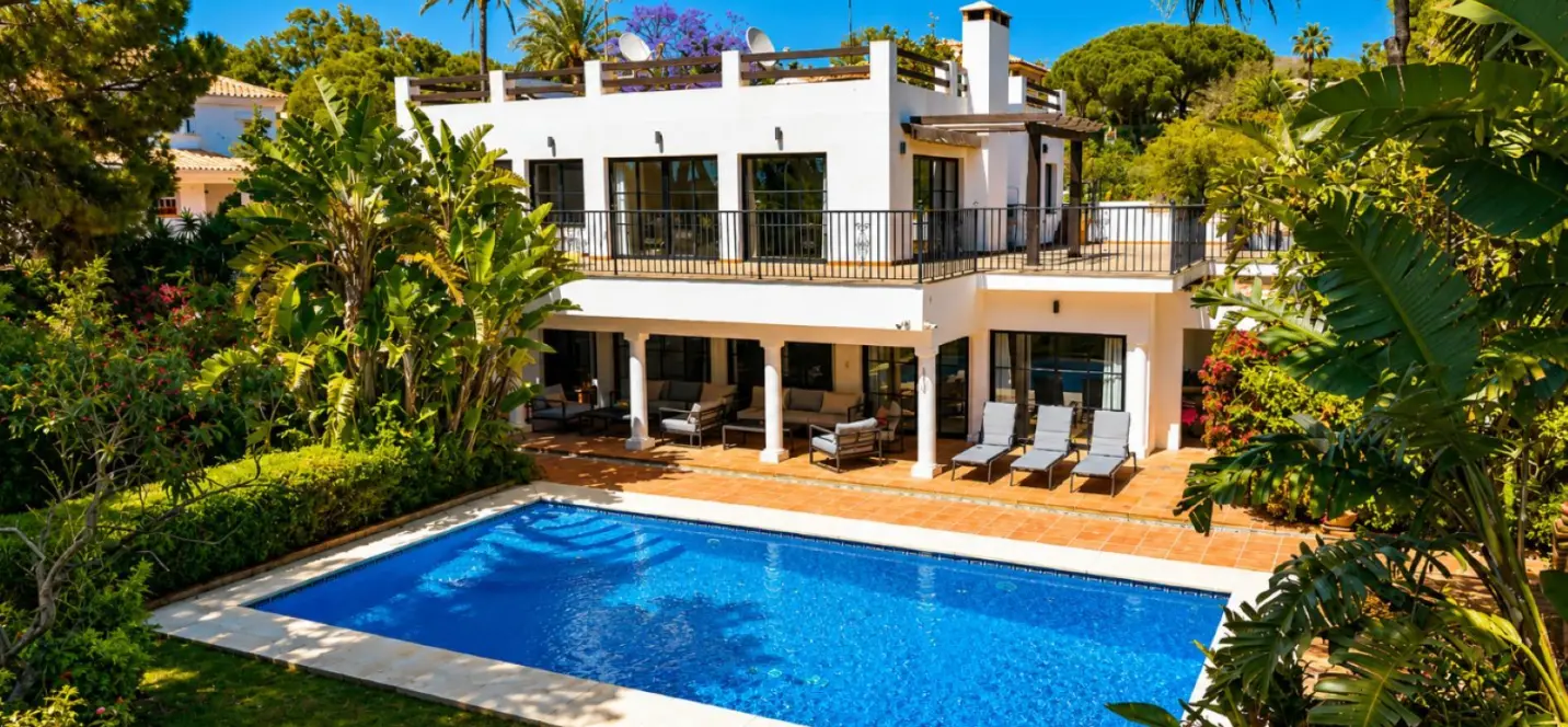 Venta de villa independiente en Hacienda Las Chapas 0
