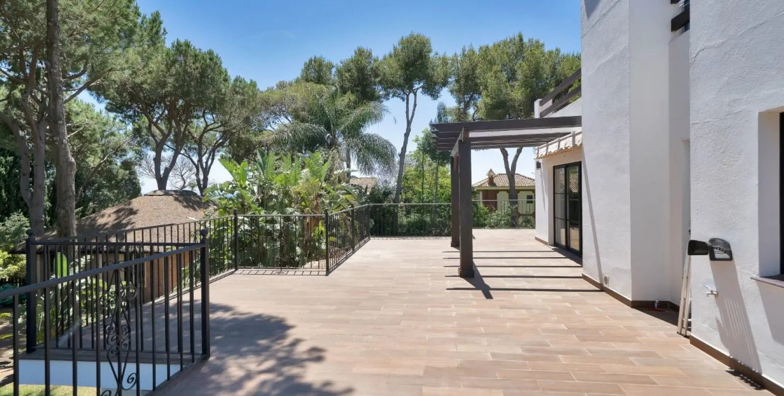 Venta de villa independiente en Hacienda Las Chapas 16